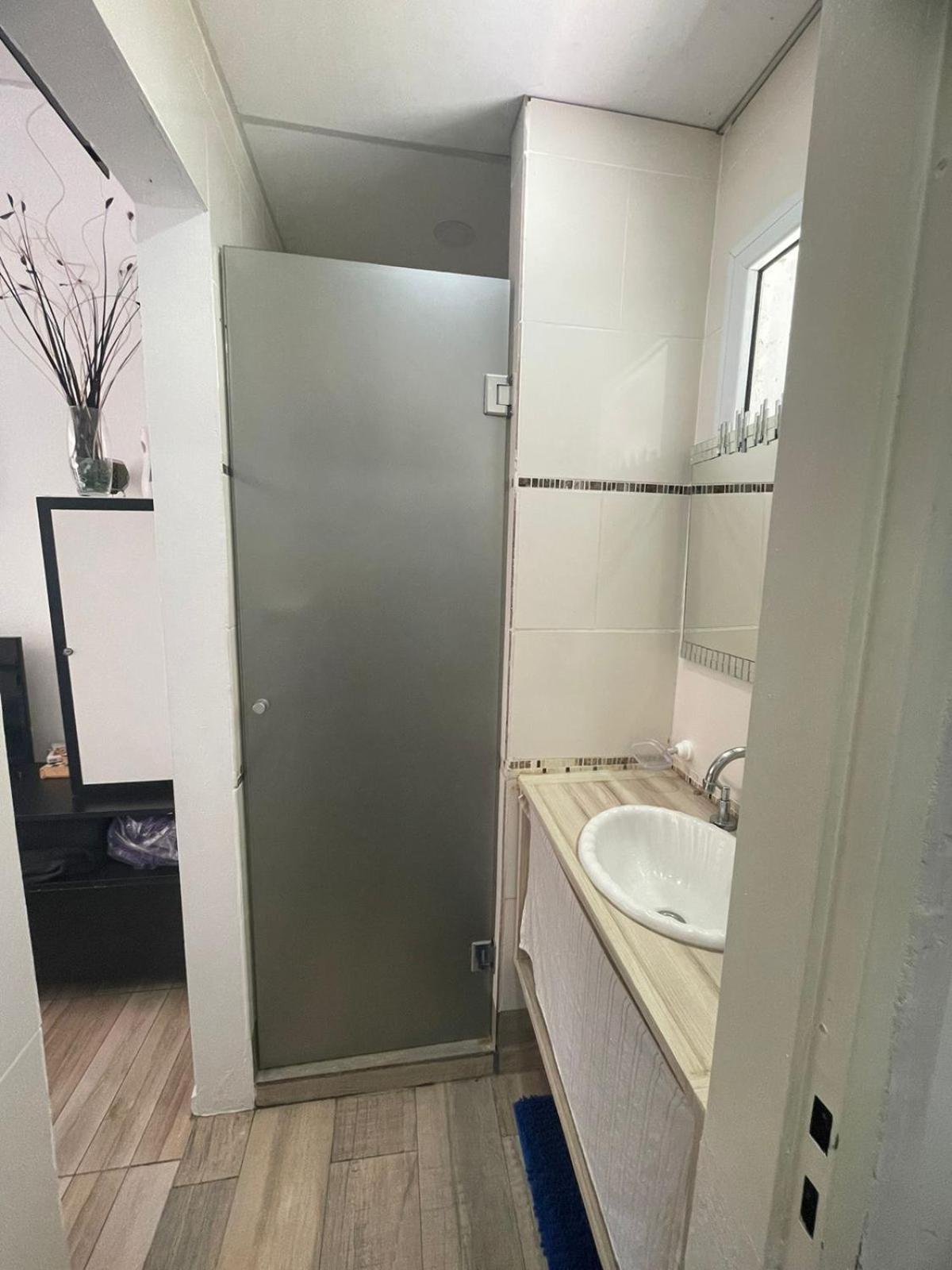 Ezeiza 2 Monoambiente Privado A 15 Minutos Del Aeropuerto Opcional Tranfer Desde Y Hacia El Aeropuerto De Ezeiza Las 24 Horas Pet Friendly Exterior photo